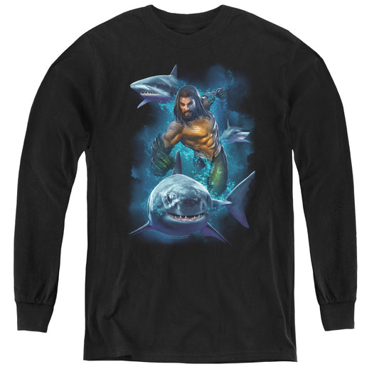 AQUAMAN MOVIE : SWIMMING WITH SHARKS L\S YOUTH BLACK XL
