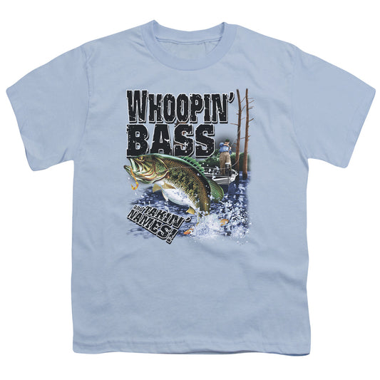 WILDLIFE : WHOOPIN BASS S\S YOUTH 18\1 LIGHT BLUE LG