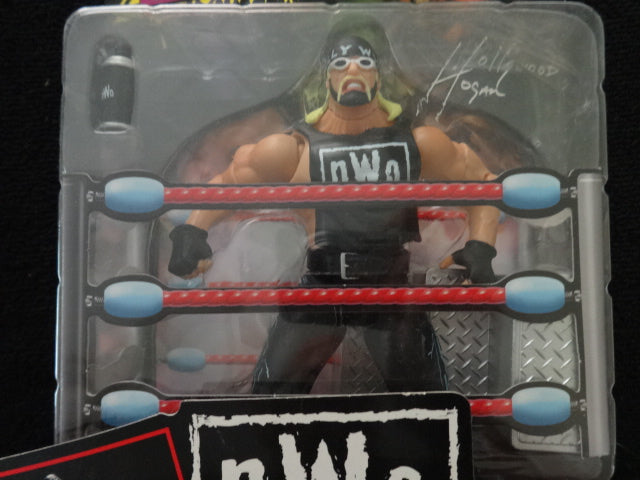 NWO Smash N Slam Hollywood Hogan with Steel chair & NWO Shirt Toy Biz
